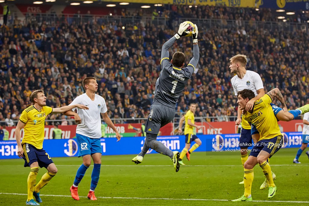 Egor Baburin of FC Rostov in action