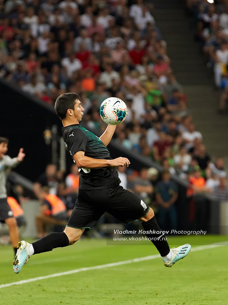 Shapi Suleymanov of FC Krasnodar in action