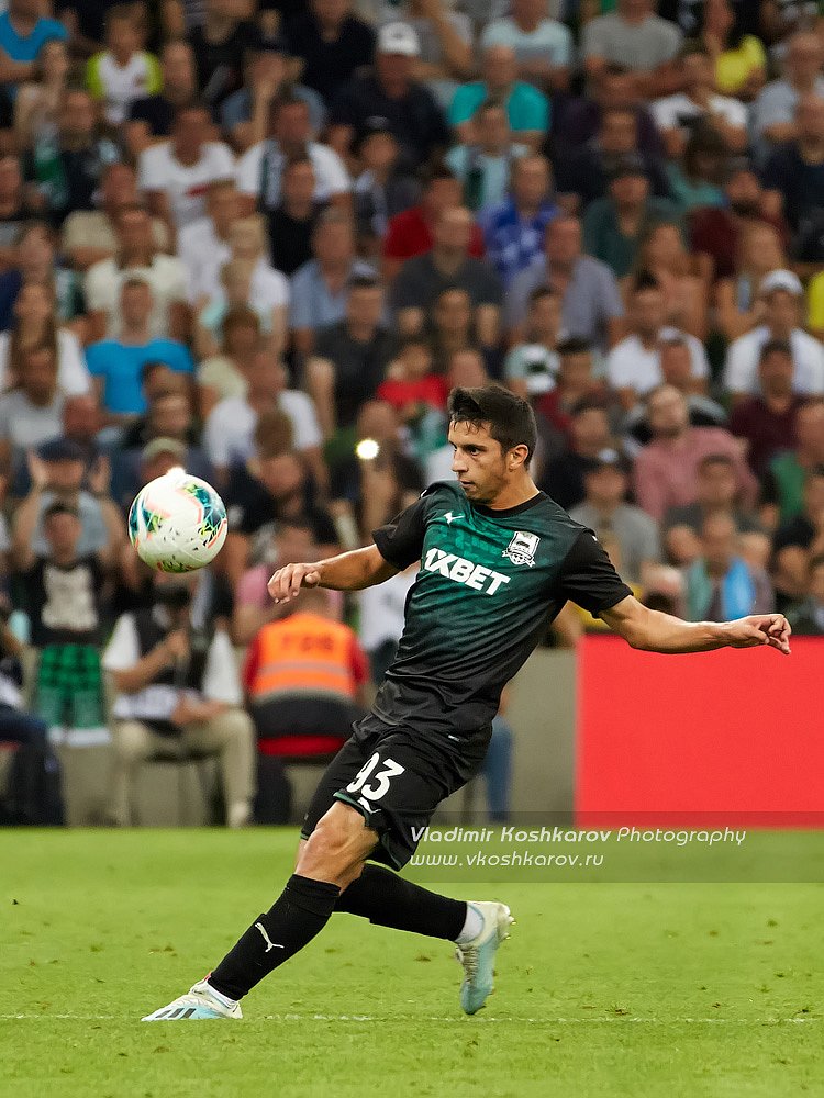 Shapi Suleymanov of FC Krasnodar in action